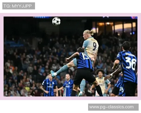 中超经典对决曼城与曼联战成平局乌龙球成比赛转折点引发热议