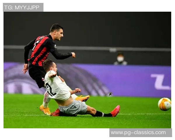 欧联杯精彩对决AC米兰4-0战胜巴萨战术分析与神扑瞬间回顾