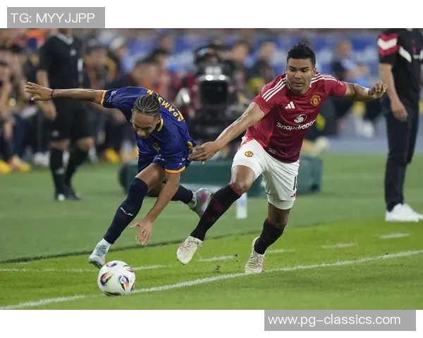 友谊赛精彩回顾里昂逆转曼联红牌争议引发全场热议