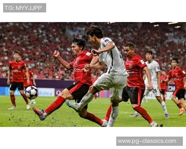 世界杯曼联与马竞激战成平局争议判罚引发全场热议与不满