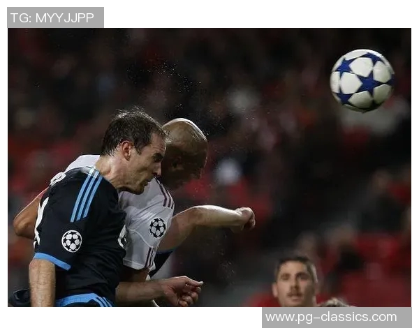 本菲卡狂胜巴萨5-1帽子戏法引爆全场激情瞬间回顾